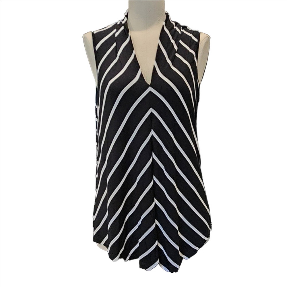 Cable & Gauge Black and White Asymmetrical Tunic
